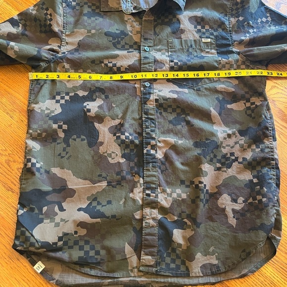 VANS-Men’s Short Sleeve Button Down Shirt - Picture 10 of 10